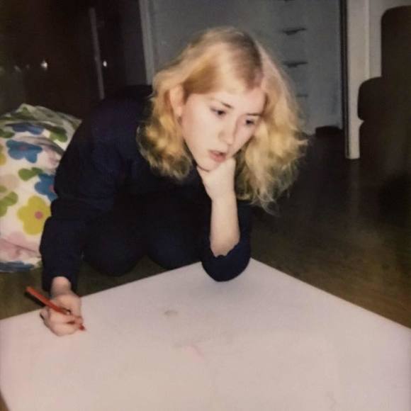 Meet your Posher, Elise - Picture 1 of 1